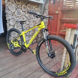 Giant Talon 27.5 Mountain Bike